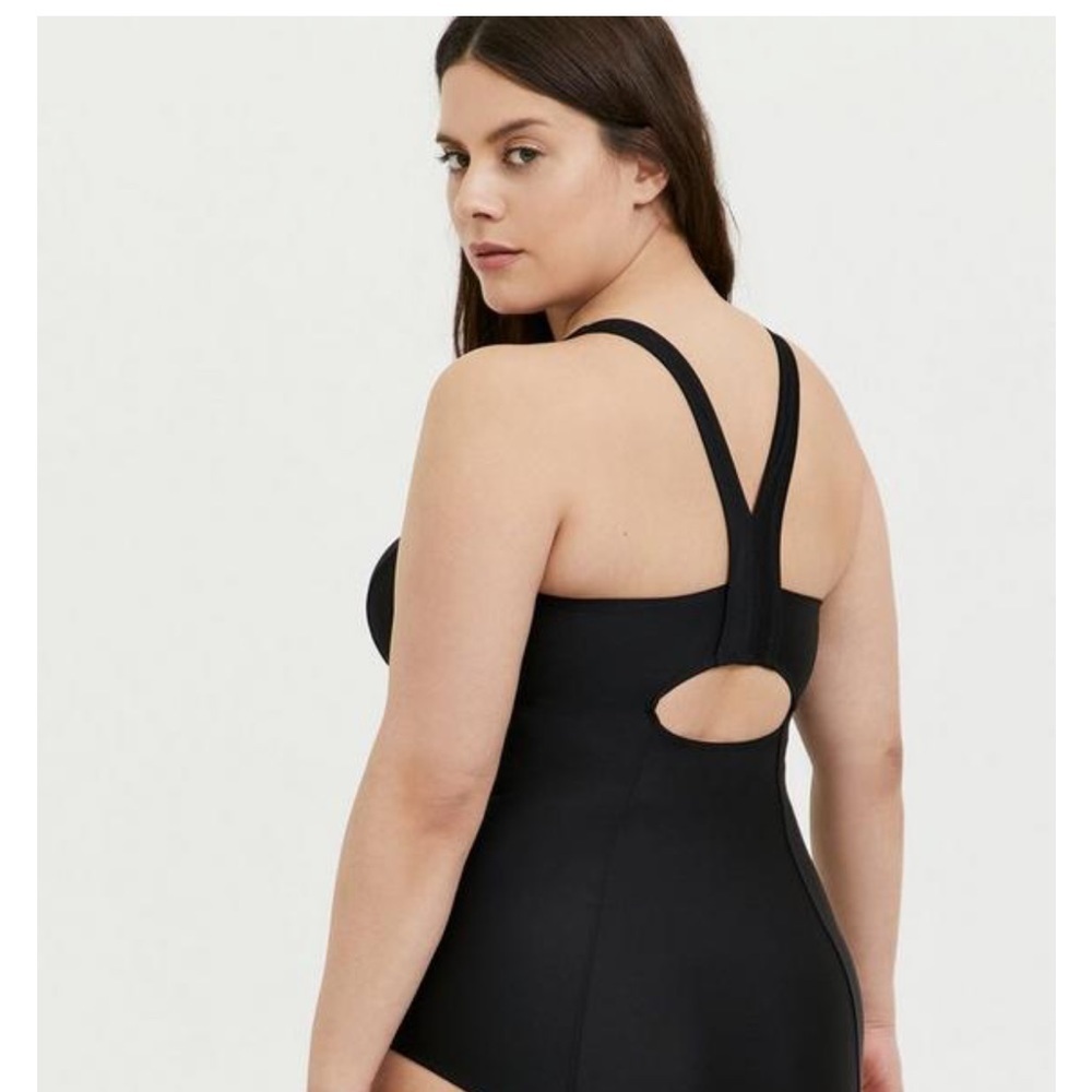 New! Torrid sz 2 Active Mesh Racerback Swim Bathing Suit sz 2X - Picture 3 of 3